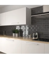 Carrelage Evolution Inmetro Dark Grey 7,5x15 cm - posé en cuisine