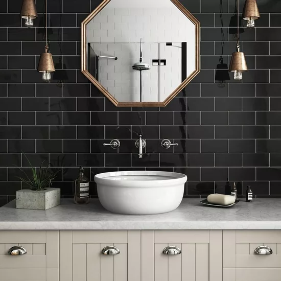 Carrelage Evolution Black 7,5x15 cm - posé en salle de bain