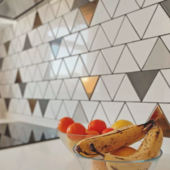 Carrelage Scale Triangolo White 10,8x12,4 cm - vue d’ambiance 2