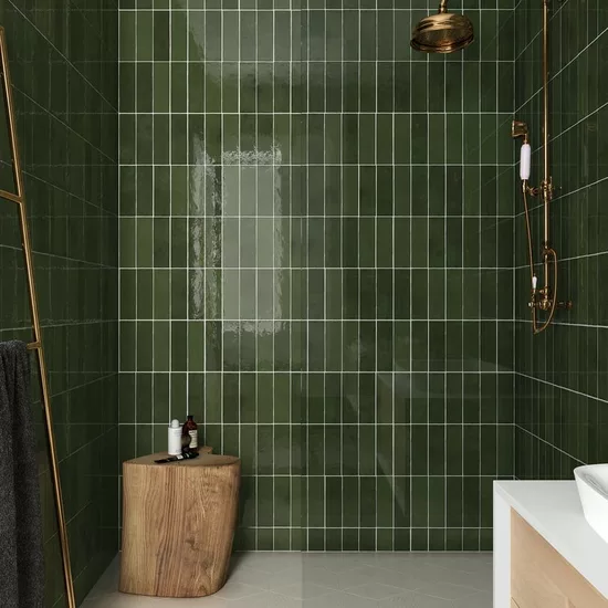 Carrelage La Riviera Botanical Green 6,5x20 cm - posé en salle de bain