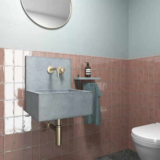 Carrelage Altea Rosewood 7,5x15 cm - posé en salle de bain