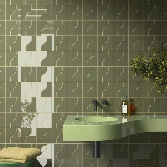Carrelage Curve Garden Green Mat 8,3x12 cm - posé en salle de bain