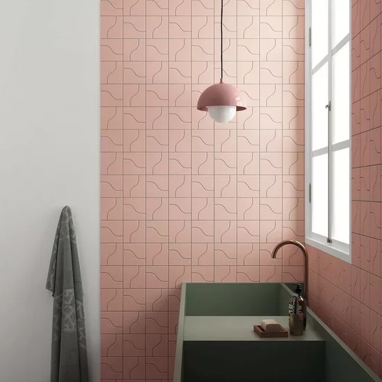 Carrelage Curve Pink Mat 8,3x12 cm - posé en salle de bain