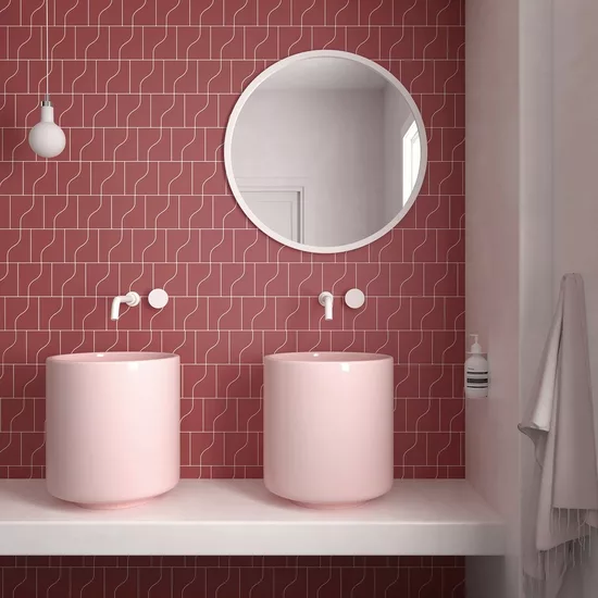 Carrelage Curve Ruby Shade Mat 8,3x12 cm - posé en salle de bain