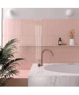 Carrelage Vitral Pink 5x40 cm - posé en salle de bain