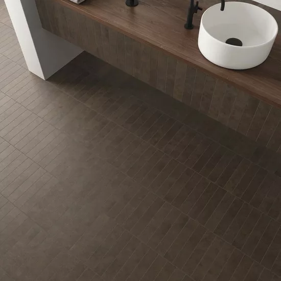 Carrelage Stage Brown 6x30 cm - posé en salle de bain