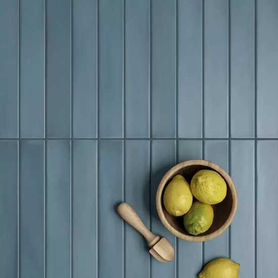 Carrelage Massimo Smoke Blue 5x40 cm - vue d’ambiance