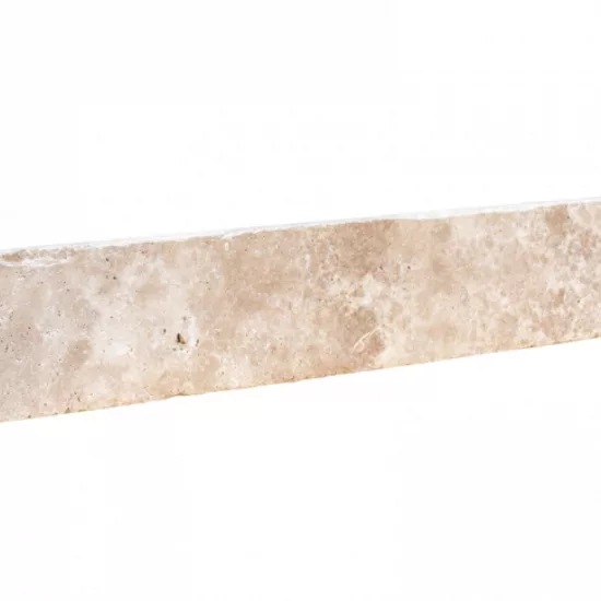 Plinthe 8x40,6 Travertin Classic Mix - détail de la plinthe