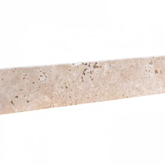Plinthe 8x40,6 Travertin 2E Choix - détail de la plinthe