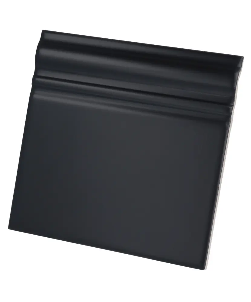 Pièce spéciale Skirting Negro Brillo 15x15 cm